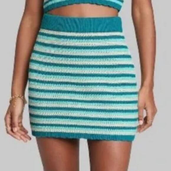 NWT Wild Fable Knit Scallop Hem Striped Skirt size Small - Picture 1 of 9